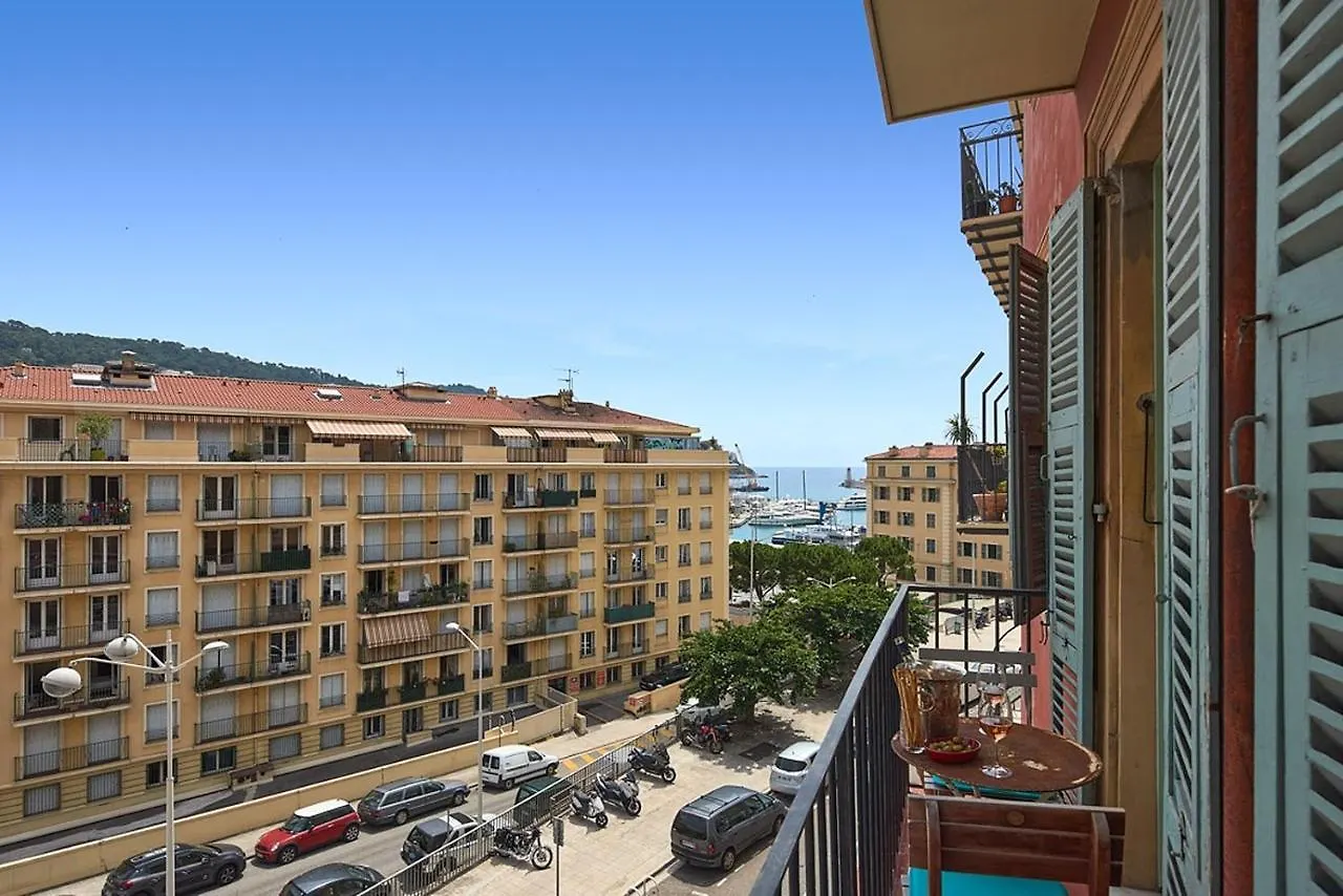 Sunlight Properties - Marinette - Port Area, 2 Bedrooms, Sleep 6, Sea View Nice 0*,  France